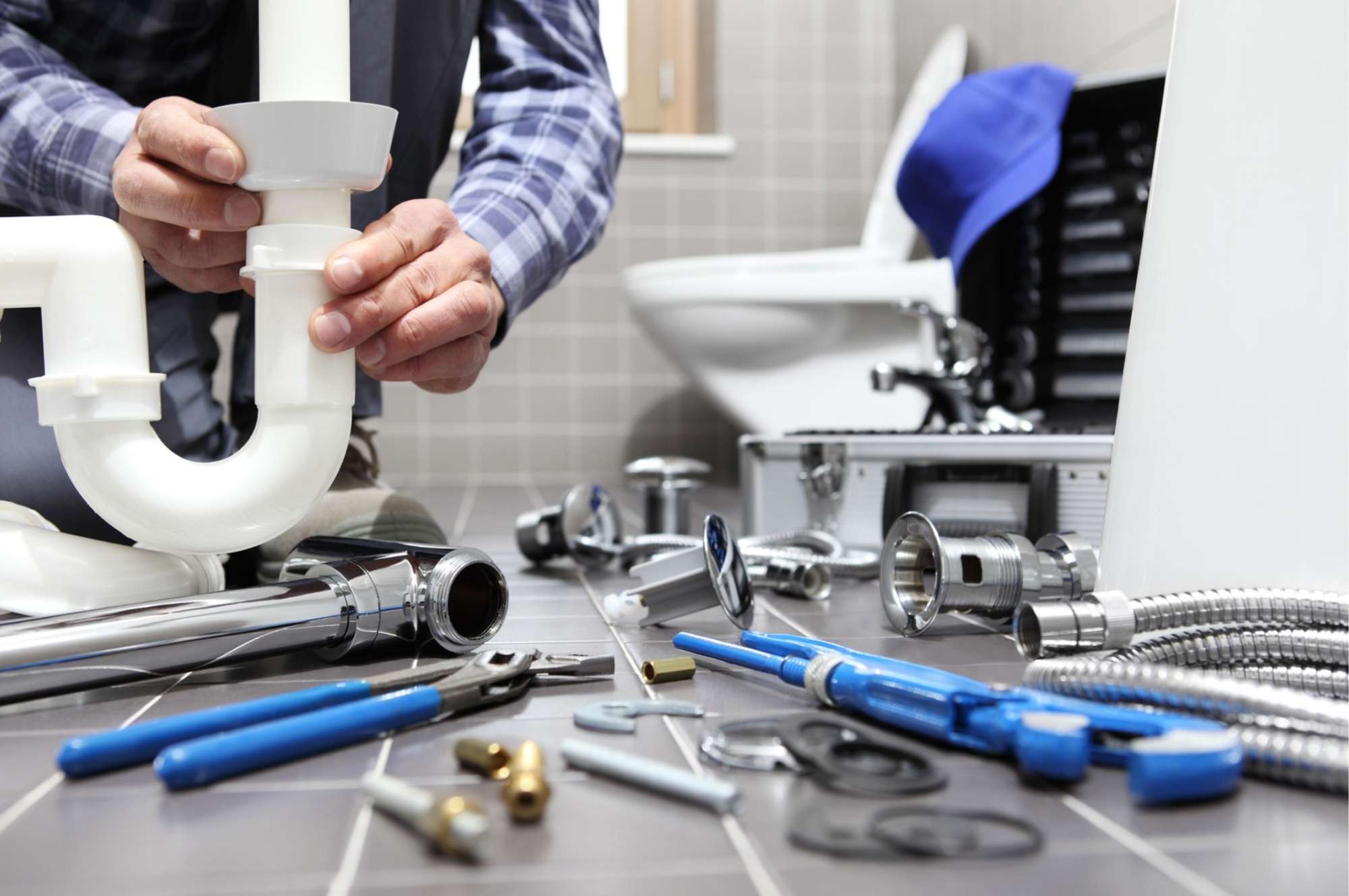 Man fixing sink